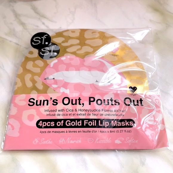 Sun’s out, Pouts out 4pcs Gold foil Lip masks - Picture 3 of 4